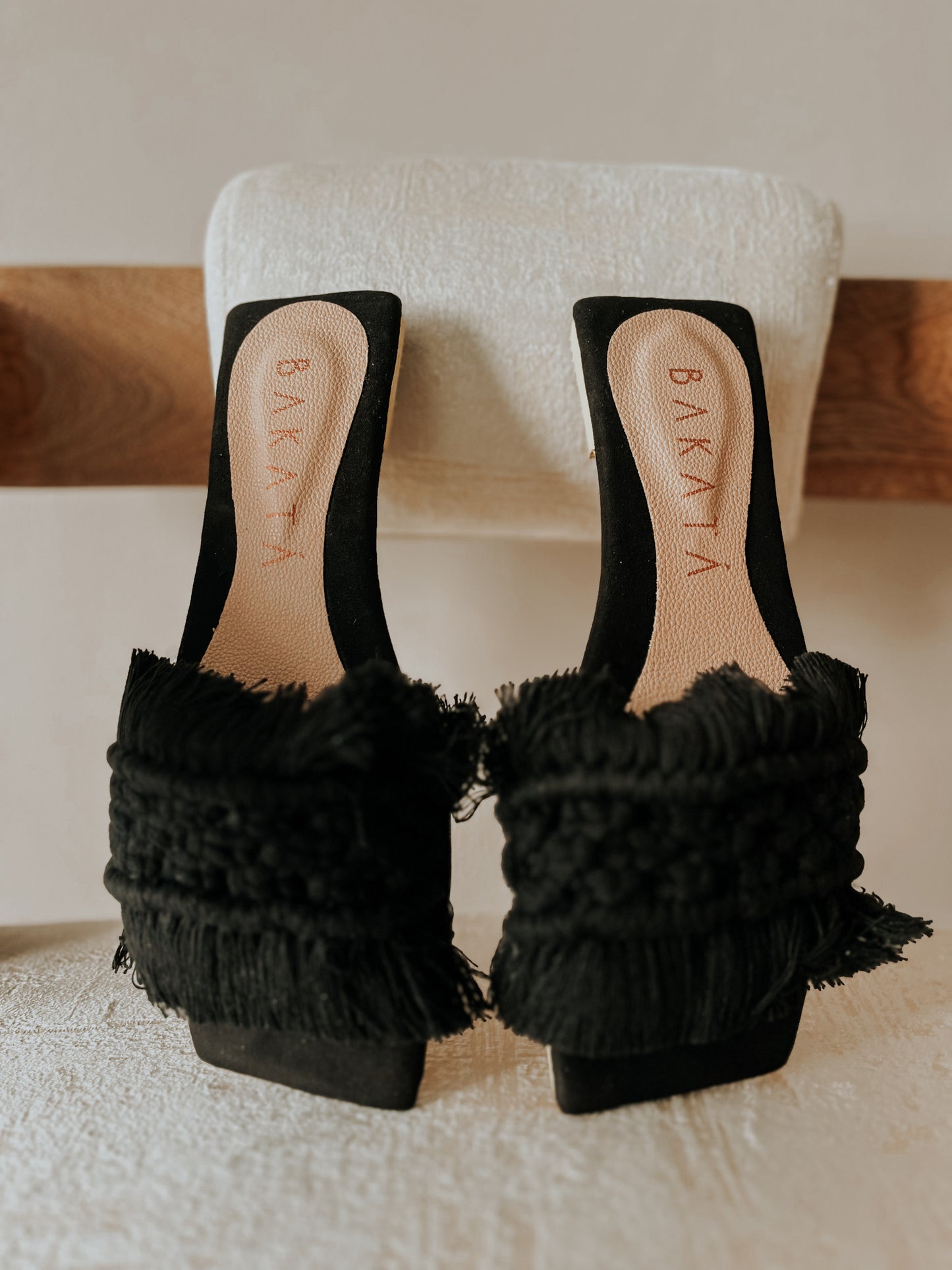 PAULINA FLATS NEGRAS