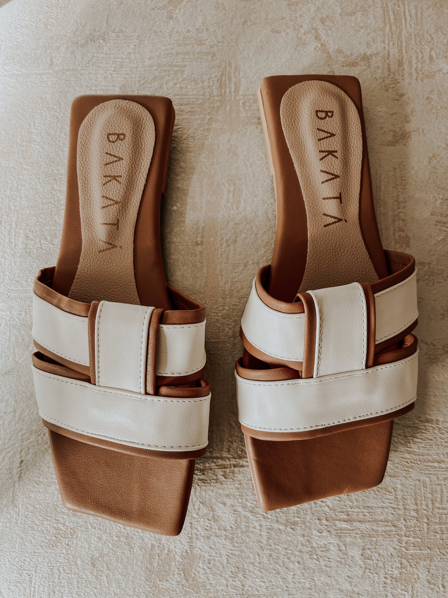 ATENEA FLATS MIEL